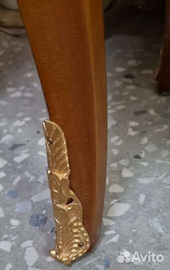 Тумбочка овальная Mariner