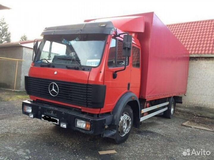 Стекло фары правое Mercedes 1222-24