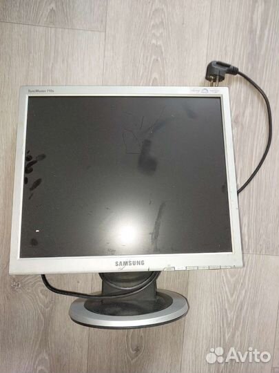 Монитор samsung