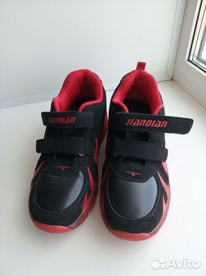 Кроссовки с роликами