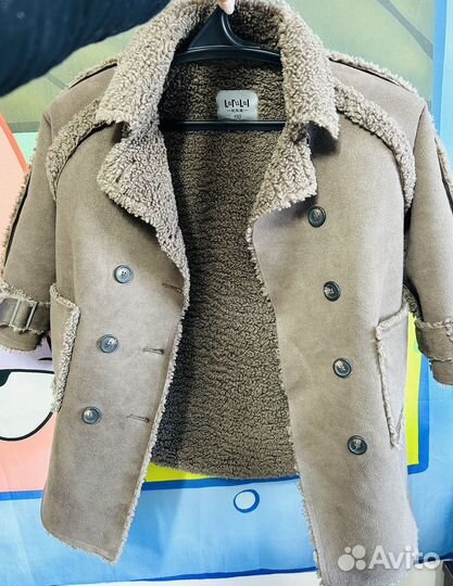 Дубленка демисезонная на ребенка 4-5 лет