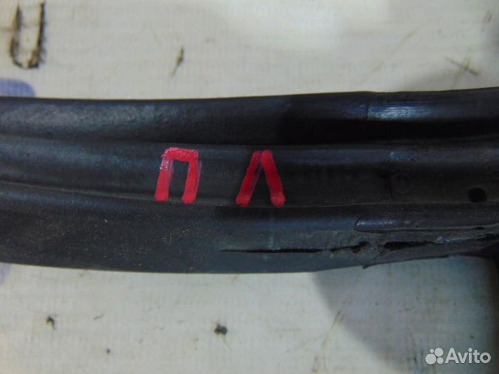 Уплотнитель двери для Hyundai Solaris 1 2010-2017