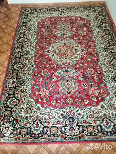 Ковер шерстяной