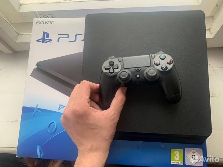 Sony PlayStation 4 Slim 1TB