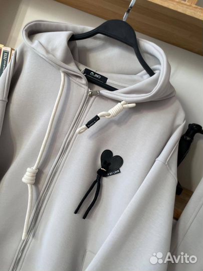 Спортивный костюм женский люкс