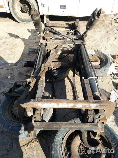 Мачта стрела на вилочный погрузчик