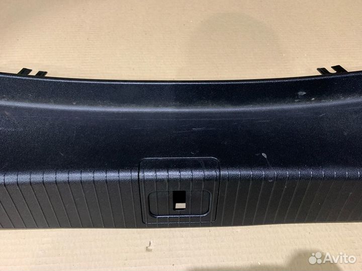 Порог багажника задний Mercedes-Benz E-Class W212