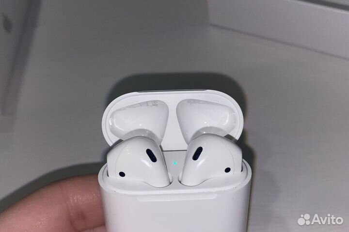 Беспроводные наушники Apple AirPods 2 white