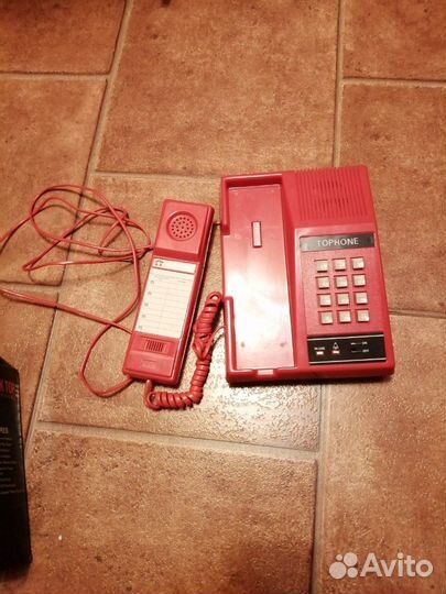 Телефон ретро