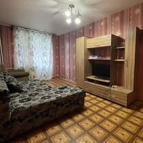 2-к. квартира, 49 м², 1/3 эт.