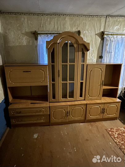 Стенка в гостиную