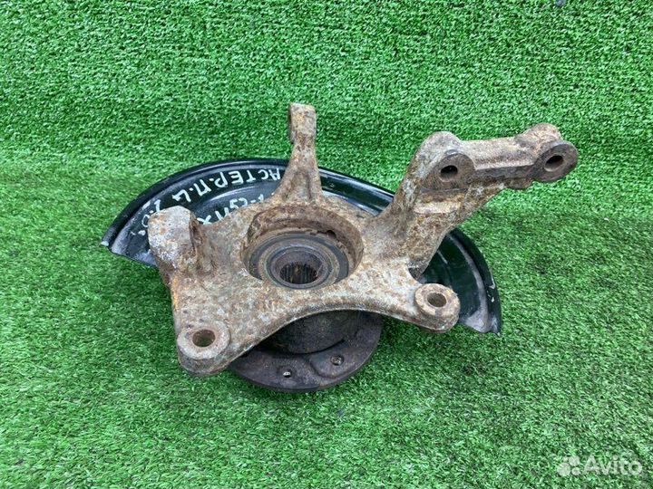 Поворотный кулак передний левый Renault Duster