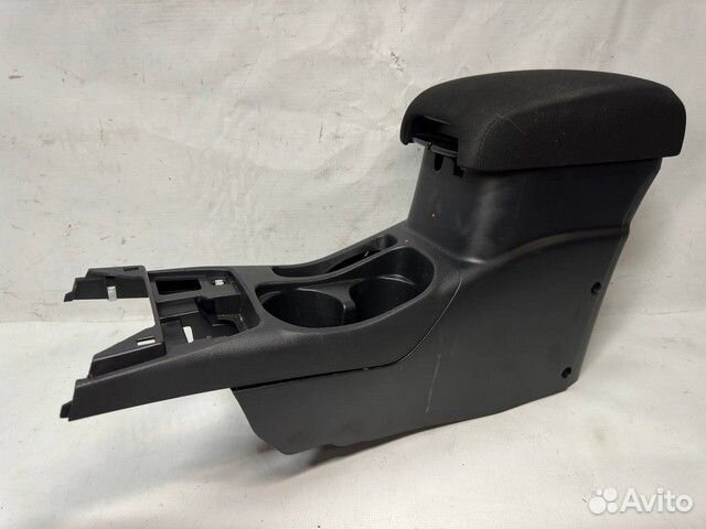 Подлокотник Mitsubishi ASX