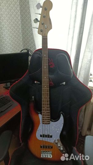 Бас гитара homage