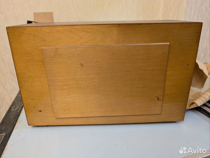 Настольные часы янтарь с боем СССР