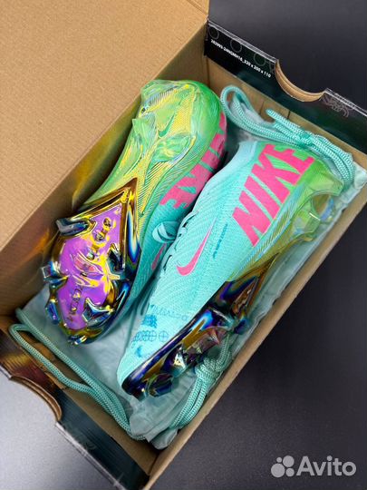 Футбольные бутсы nike