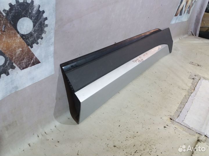 Молдинг Volkswagen Tiguan 17- Передний правый