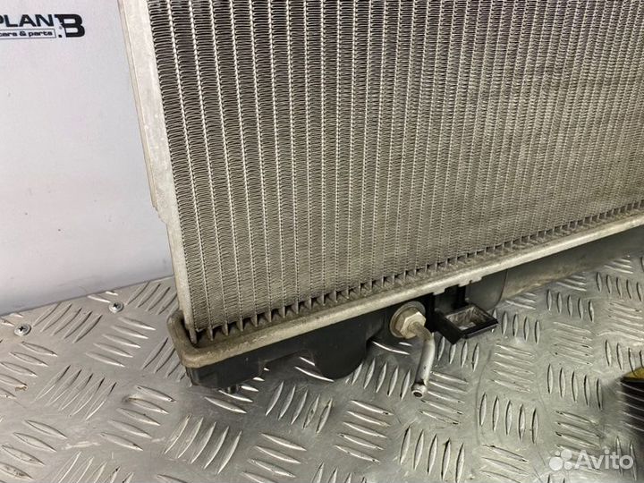 Радиатор охлаждения двигателя Nissan Teana J31
