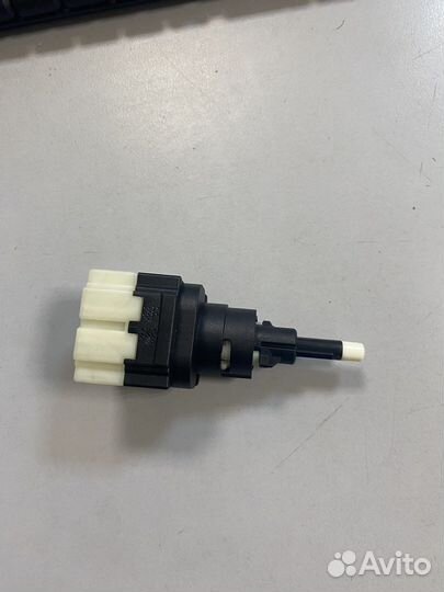 Датчик стоп сигнала