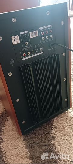 Музыкальный центр с сабвуфером