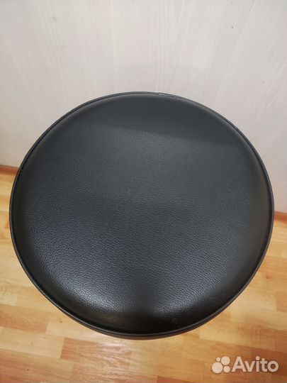 Барный стул