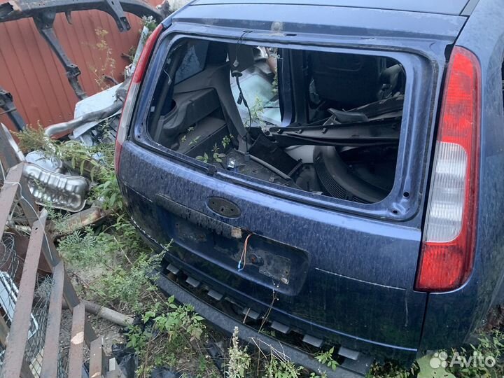 Крышка багажника Ford C-Max