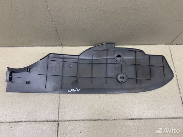 Накладка (кузов внутри) Focus II 2008-2011