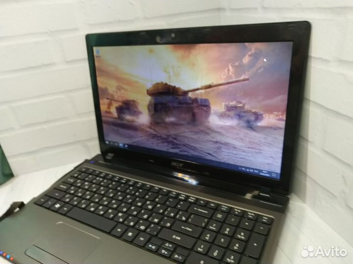 Игровой ноутбук Acer i5/2видеокарты