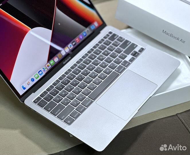 Apple MacBook Air 13 M1 06/2022