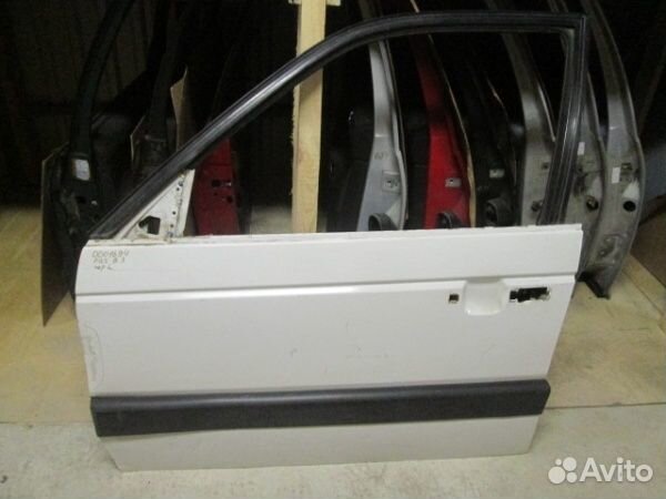 Дверь передняя левая Volkswagen Passat B3