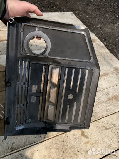 Крышка двигателя Lexus RX