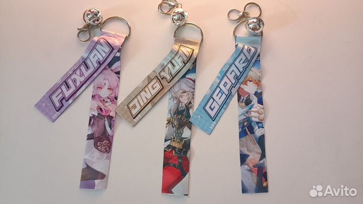 Брелок с персонажами из игры honkai