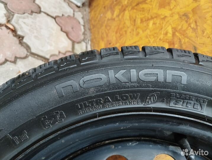 Nokian Tyres Hakka Black 8/9 R10