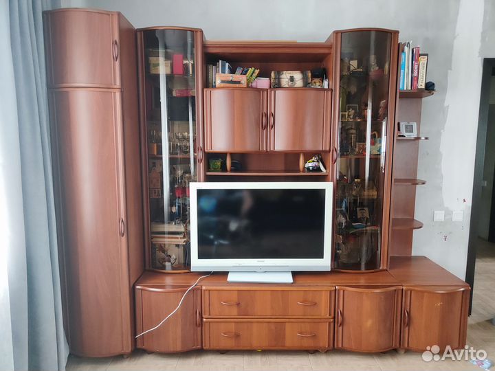 Стенка в гостиную