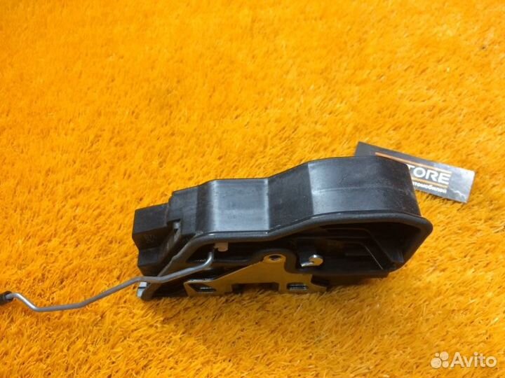 Замок двери передний левый Bmw 1-Series F20