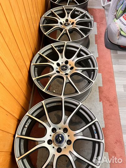 Легкие Японские диски Weds leonis R18 8J ET42