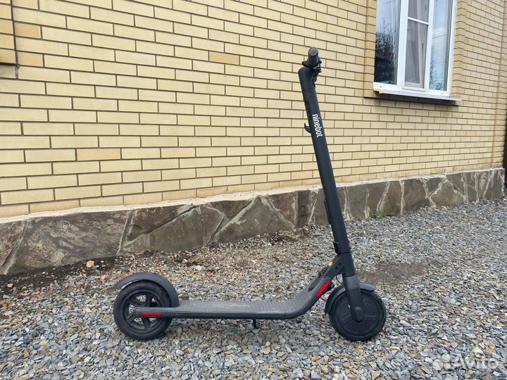 Электро самокат Ninebot KickScooter E22