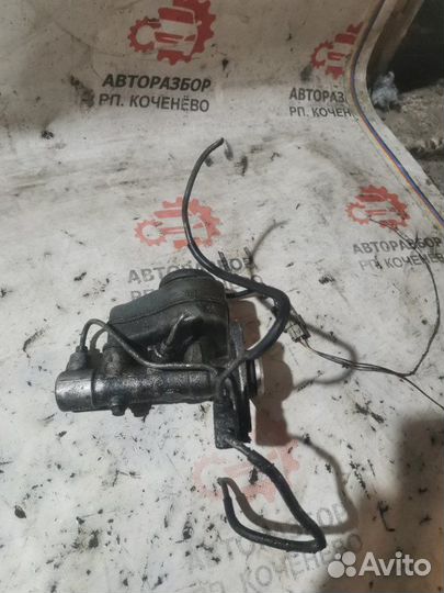 Главный тормозной цилиндр Toyota Corona AT170