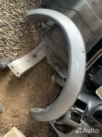 Молдинг заднего левого крыла Transit 00-14 Транзит