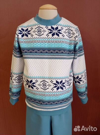 Костюм детский новый