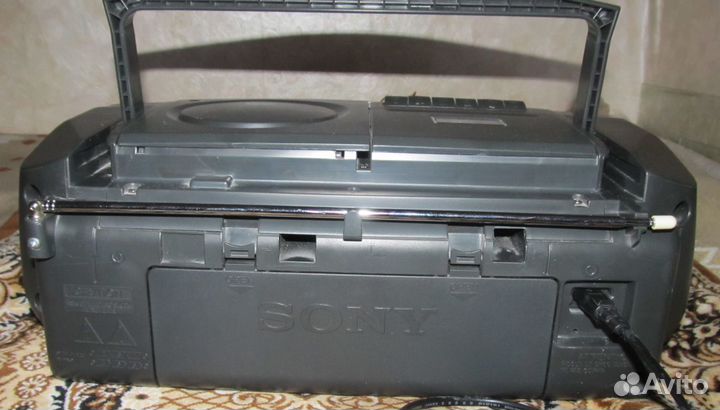 Магнитофон Sony CFD-S37L (CD, радио, кассеты)