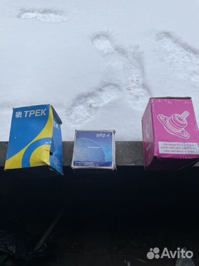 2 шаровое, 1 ступичный подшипник