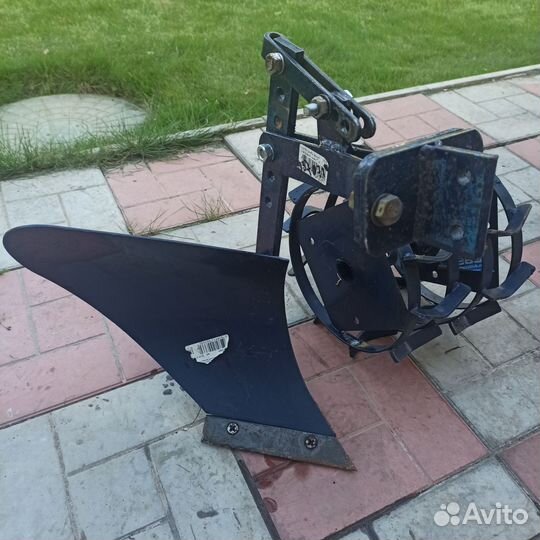 Плуг для мотокультиватора Нева