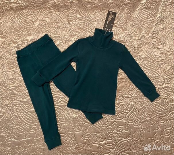 Новый детский костюм двойка