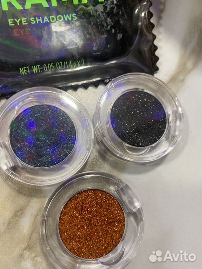 Тени для век H&M