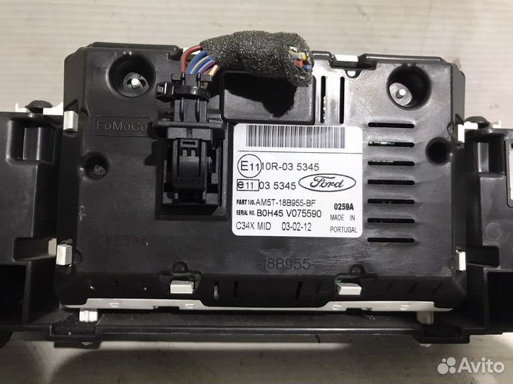 Дисплей информационный Ford Focus 3