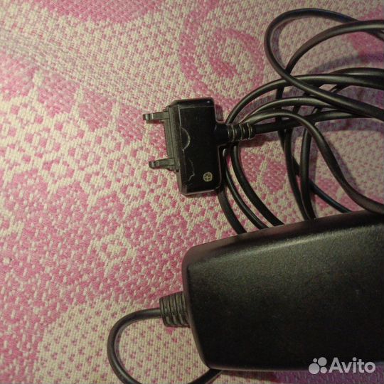 Зарядное устройство для телефона Ericsson W610i