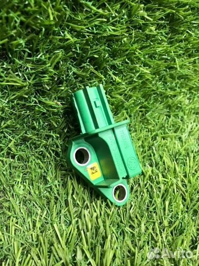 Датчик airbag audi A6 C6