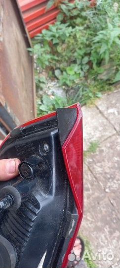 Фонарь задний правый (на крышку багажника)