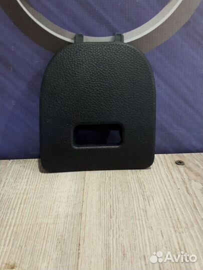 Крышка блока предохранителей Nissan note E11